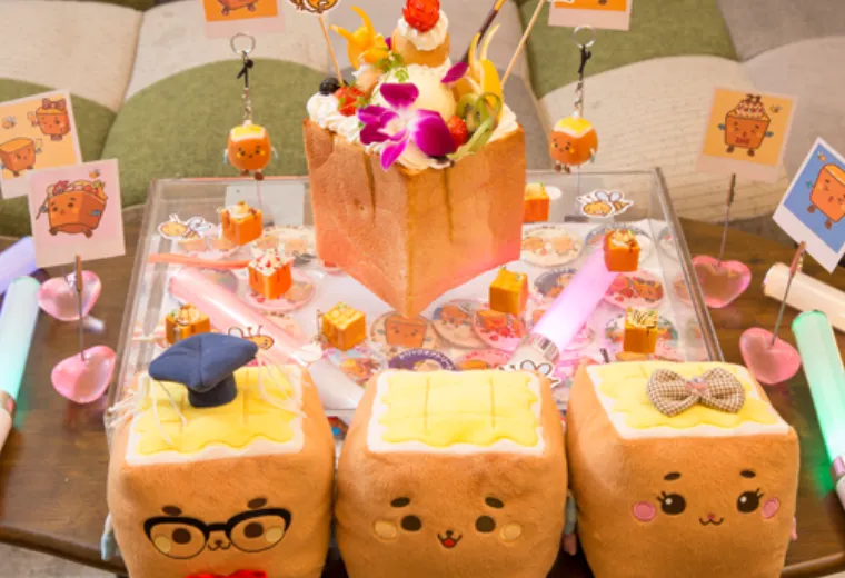 推しグッズ、ケーキ、写真を使って祭壇を作ろう!